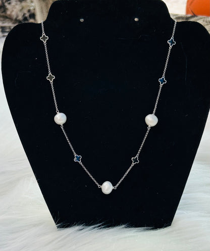 Moonlit Clover (Sterling Silver)