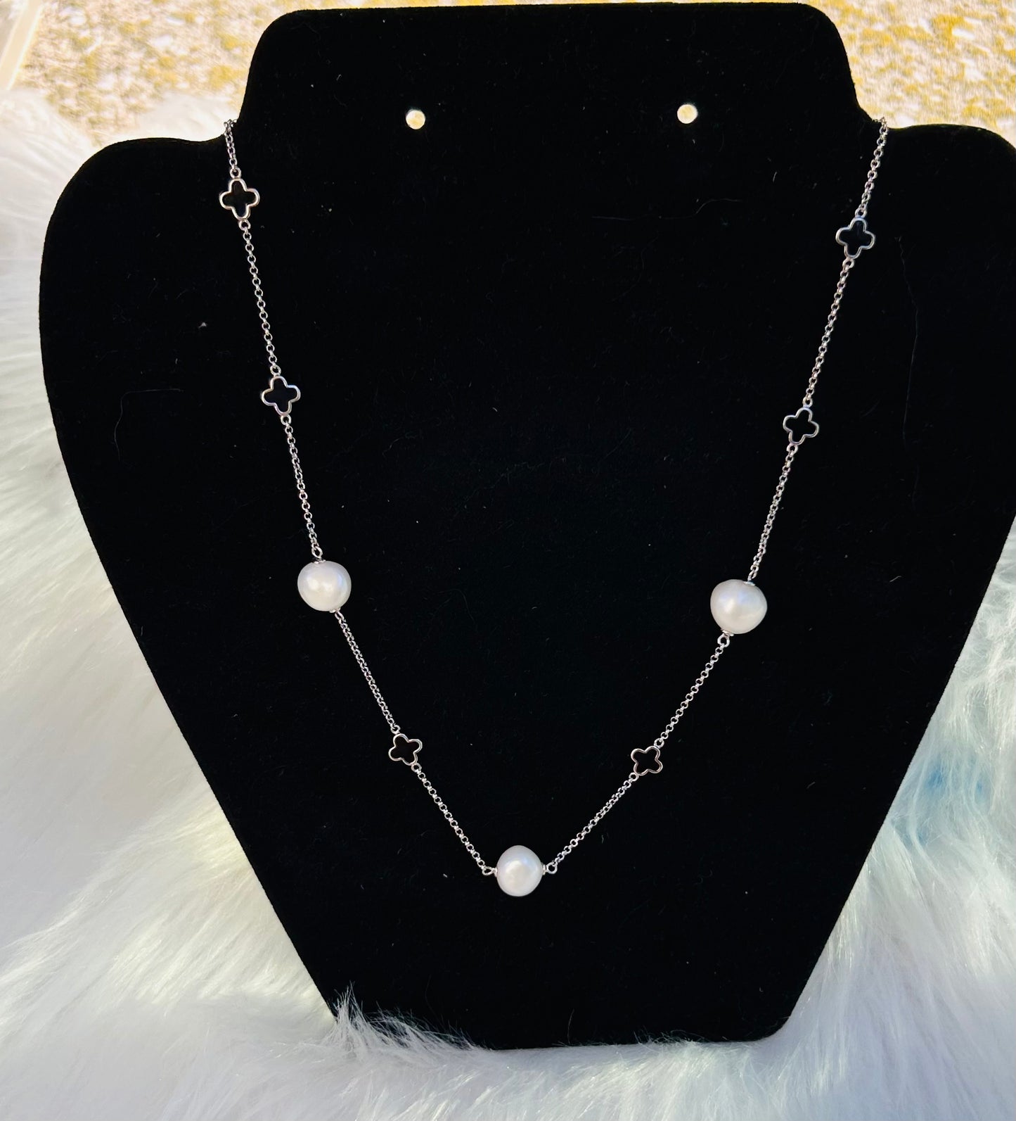 Moonlit Clover (Sterling Silver)