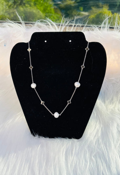 Moonlit Clover (Sterling Silver)