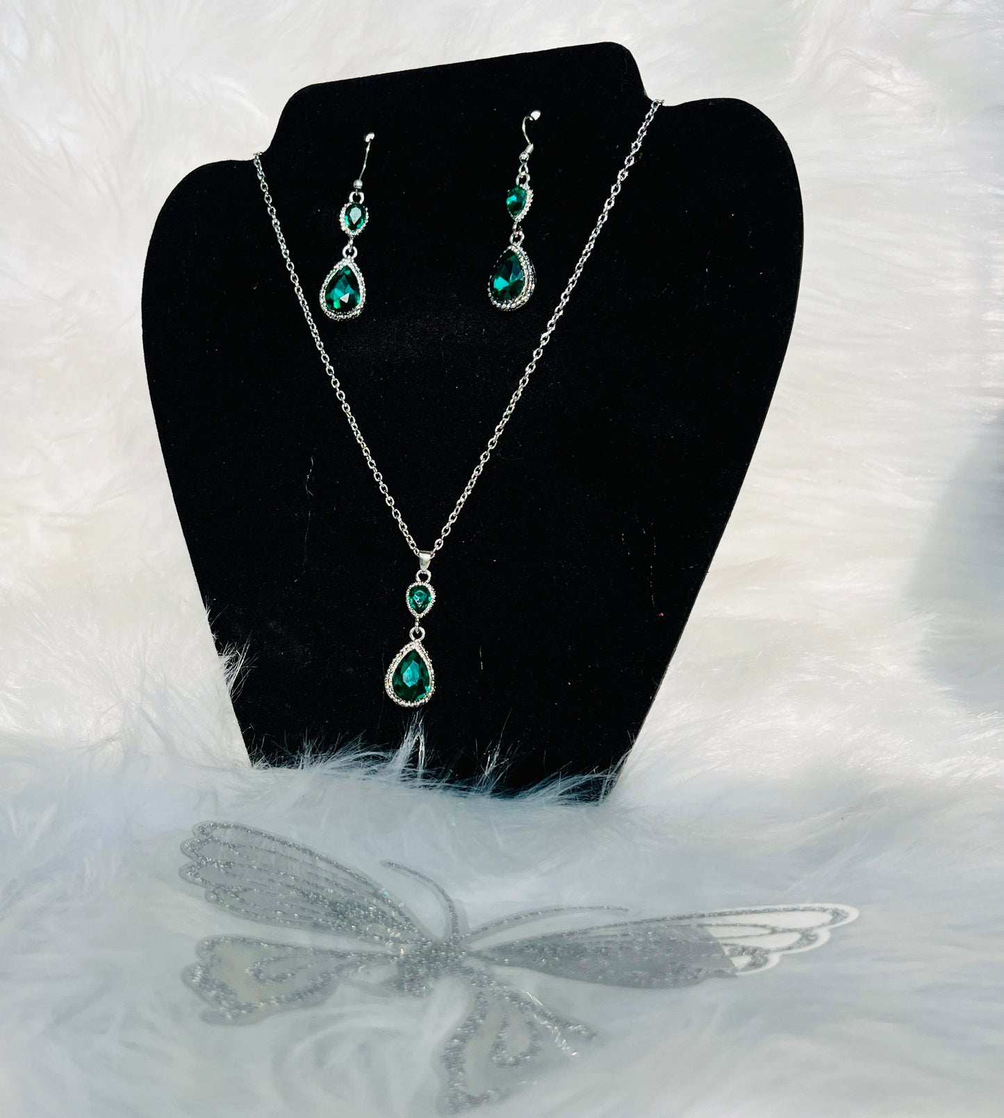 Teardrop Necklace & Earring Set