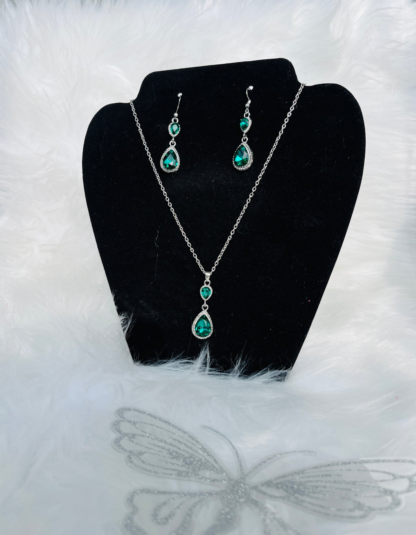 Teardrop Necklace & Earring Set